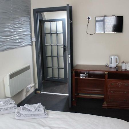 Donegal Lodgings - Apt 3 - Br En-Suite Donegal Town Esterno foto