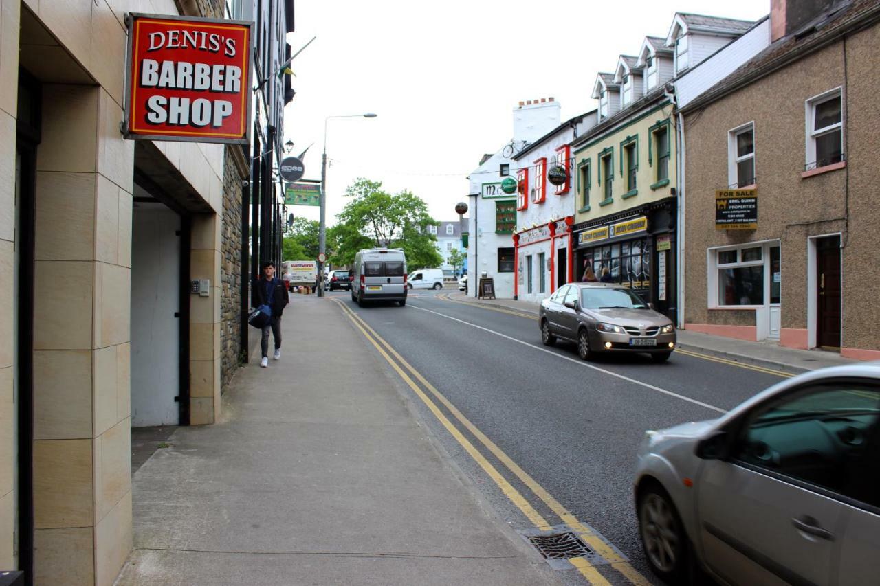 Donegal Lodgings - Apt 3 - Br En-Suite Donegal Town Esterno foto